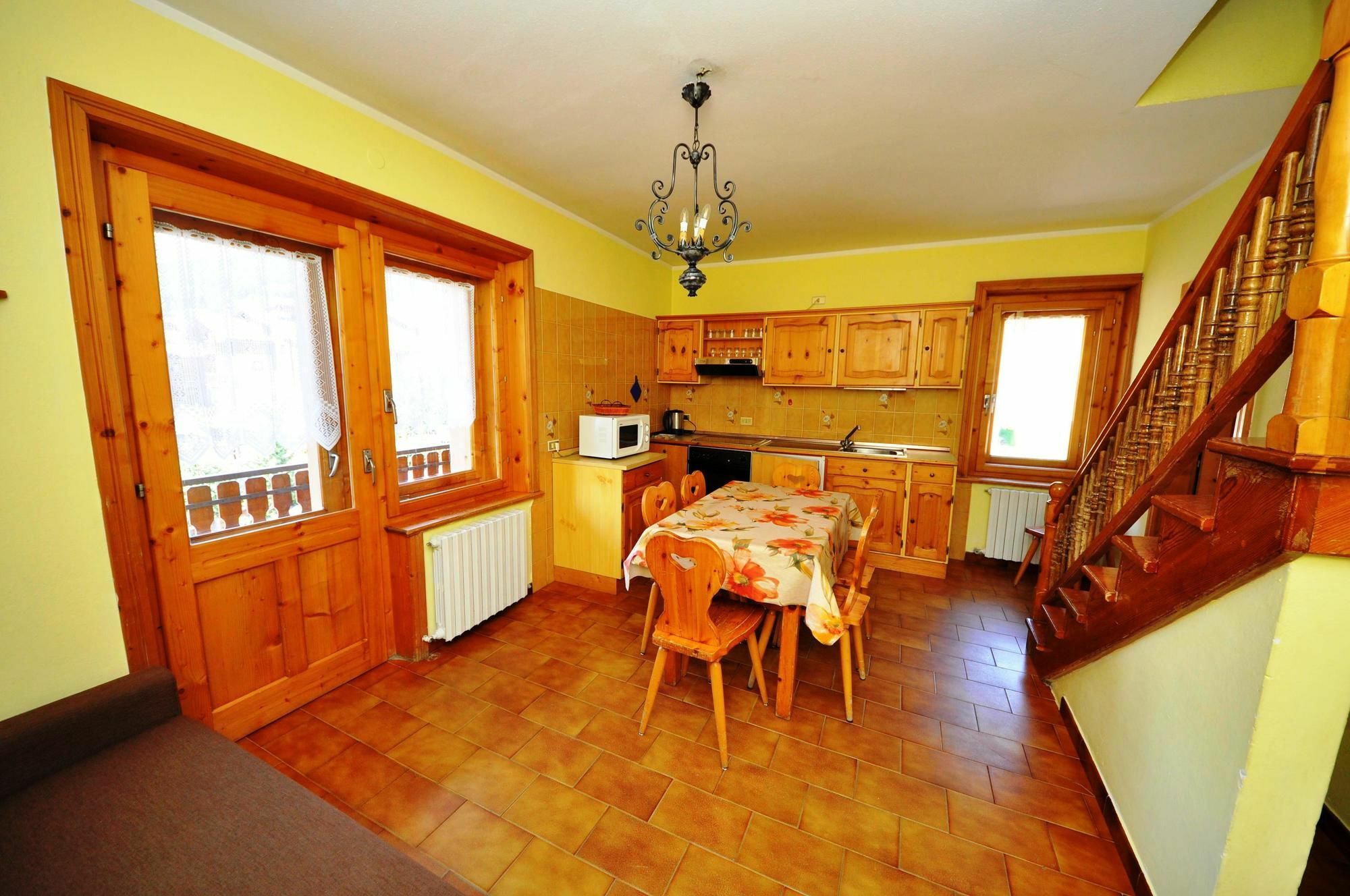 Residence Casa Longa By Livigno Accomodation מראה חיצוני תמונה