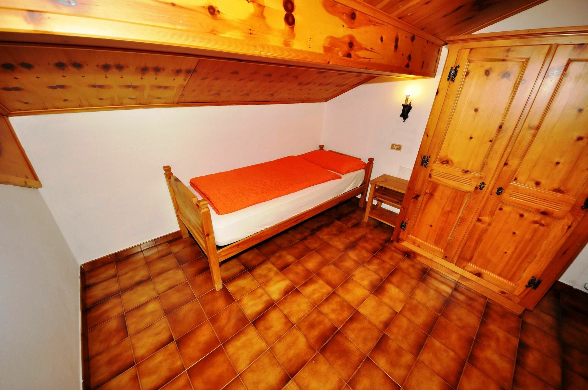 Residence Casa Longa By Livigno Accomodation מראה חיצוני תמונה